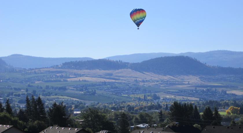 Winedownhere - Lic. 75806 Kelowna Szoba fotó
